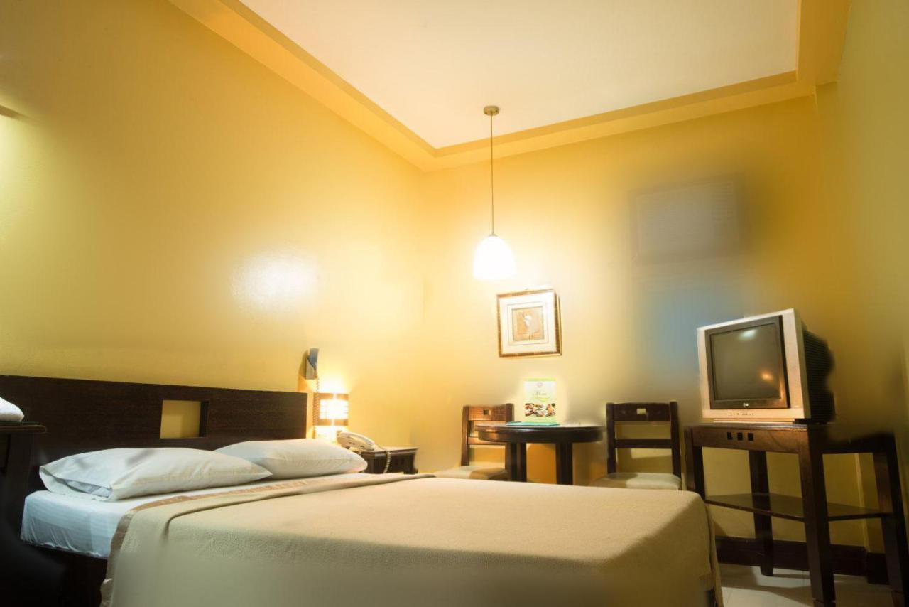 Vista Hotel Recto Manille Extérieur photo